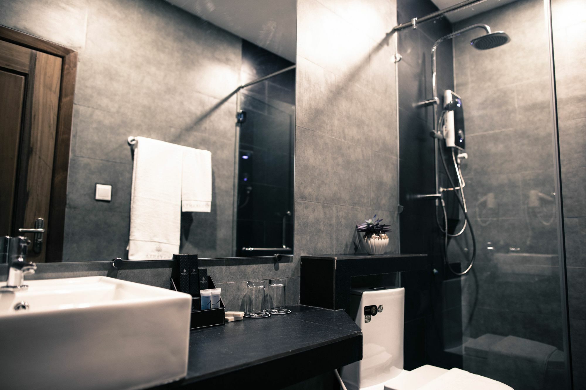 Lavanya Boutique Hotel 4*